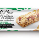 Batoane cu nuci bogate în proteine, cu nuci prăjite și fără zaharuri adăugate